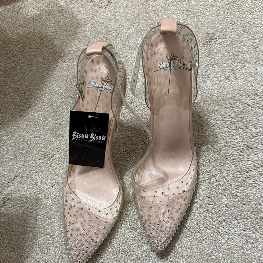 Bisou Bisou Women's Elegant Clear Heels - Nude